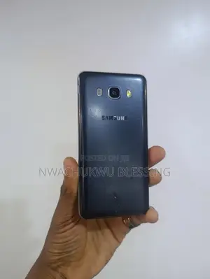 Samsung Galaxy J5 16 GB Black