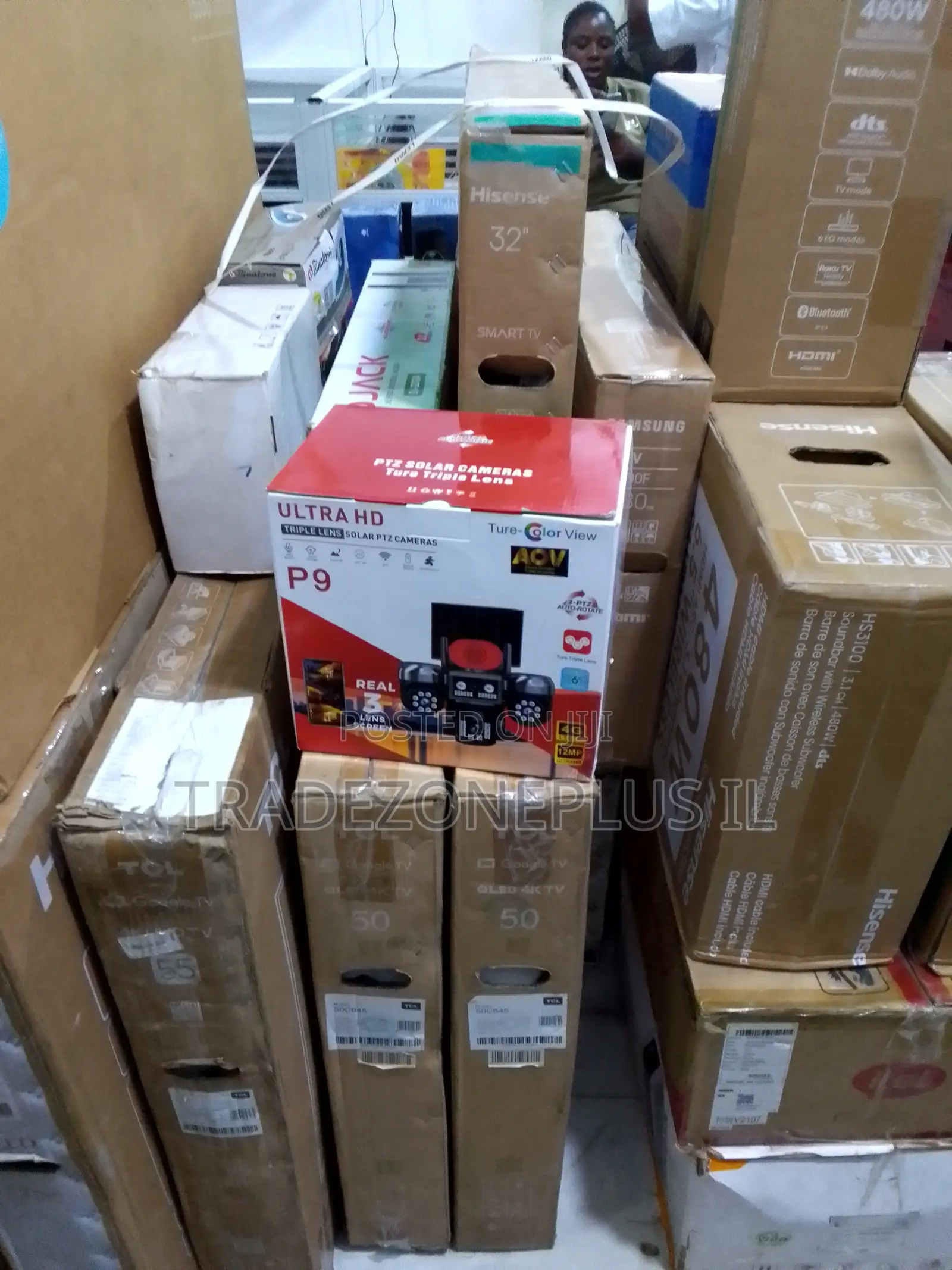 True Color View Solar PTZ Surveillance Camera