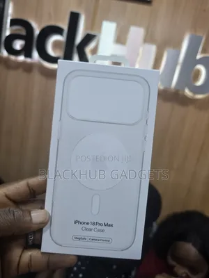 iPhone 18 Pro Max Transparent Pouch
