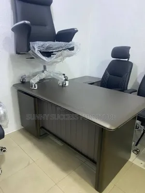 1.8 Executive Office Desk