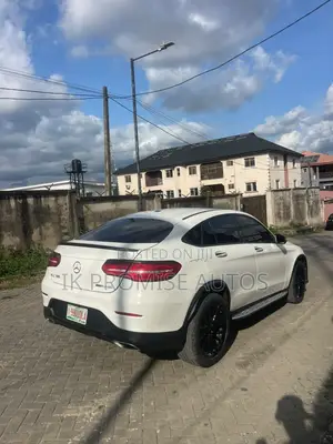 Mercedes-Benz GLC-Class 2019 White