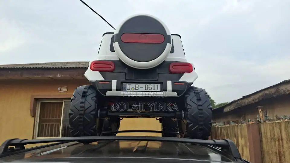 Electronic Toy Car