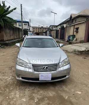 Lexus ES 350 2011 Silver