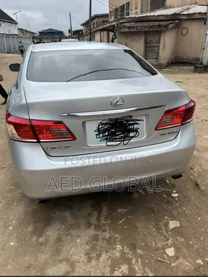 Lexus ES 350 2011 Silver