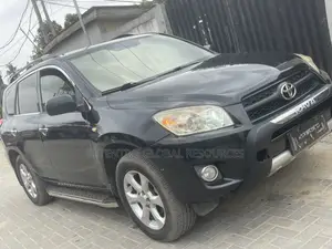 Toyota RAV4 2012 Black