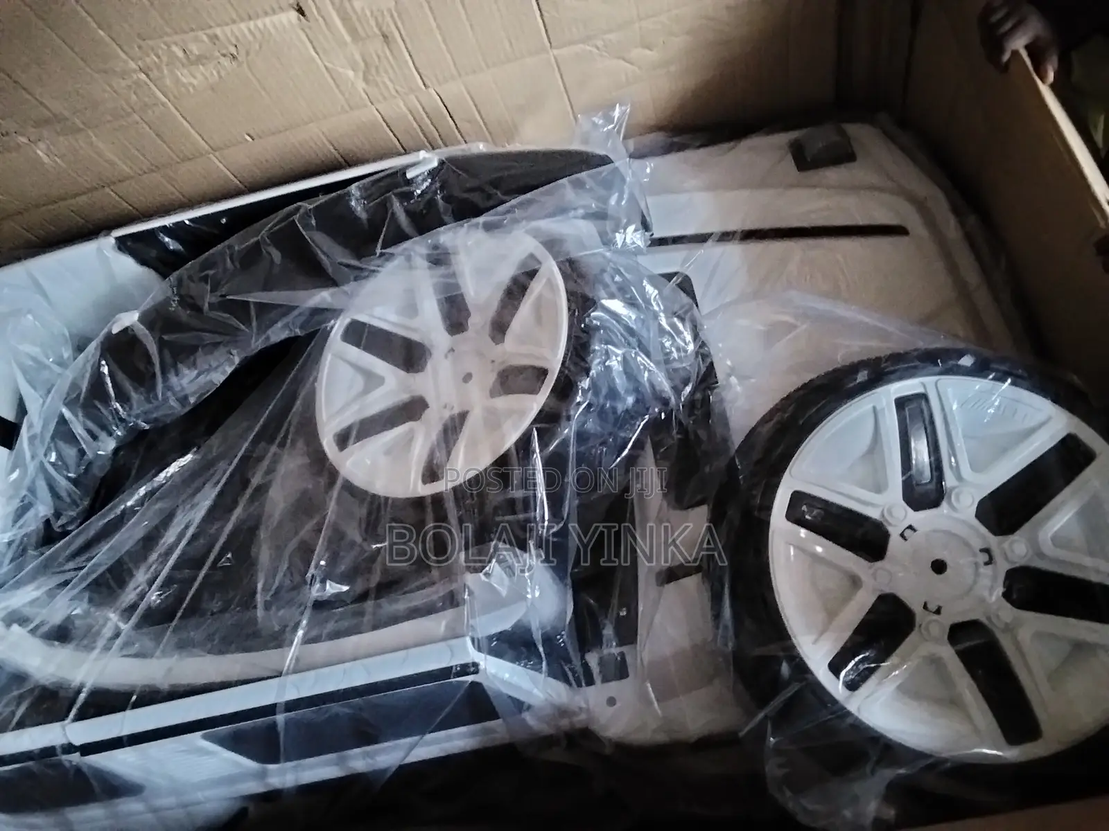 Electronic Toy Car