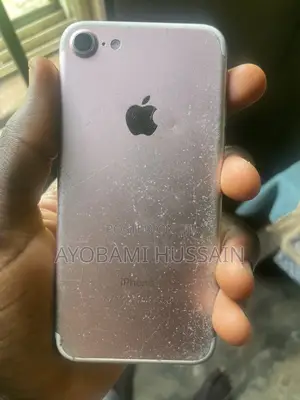 Apple iPhone 7 32 GB Rose Gold