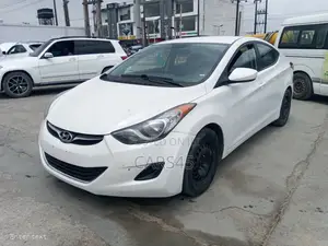 Hyundai Elantra 2013 White