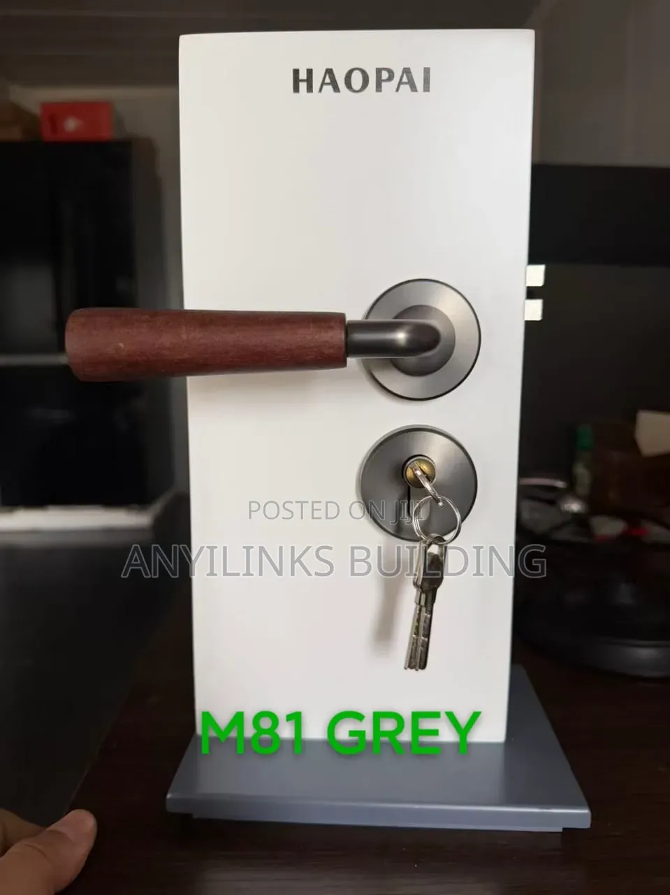 Keys and Handles