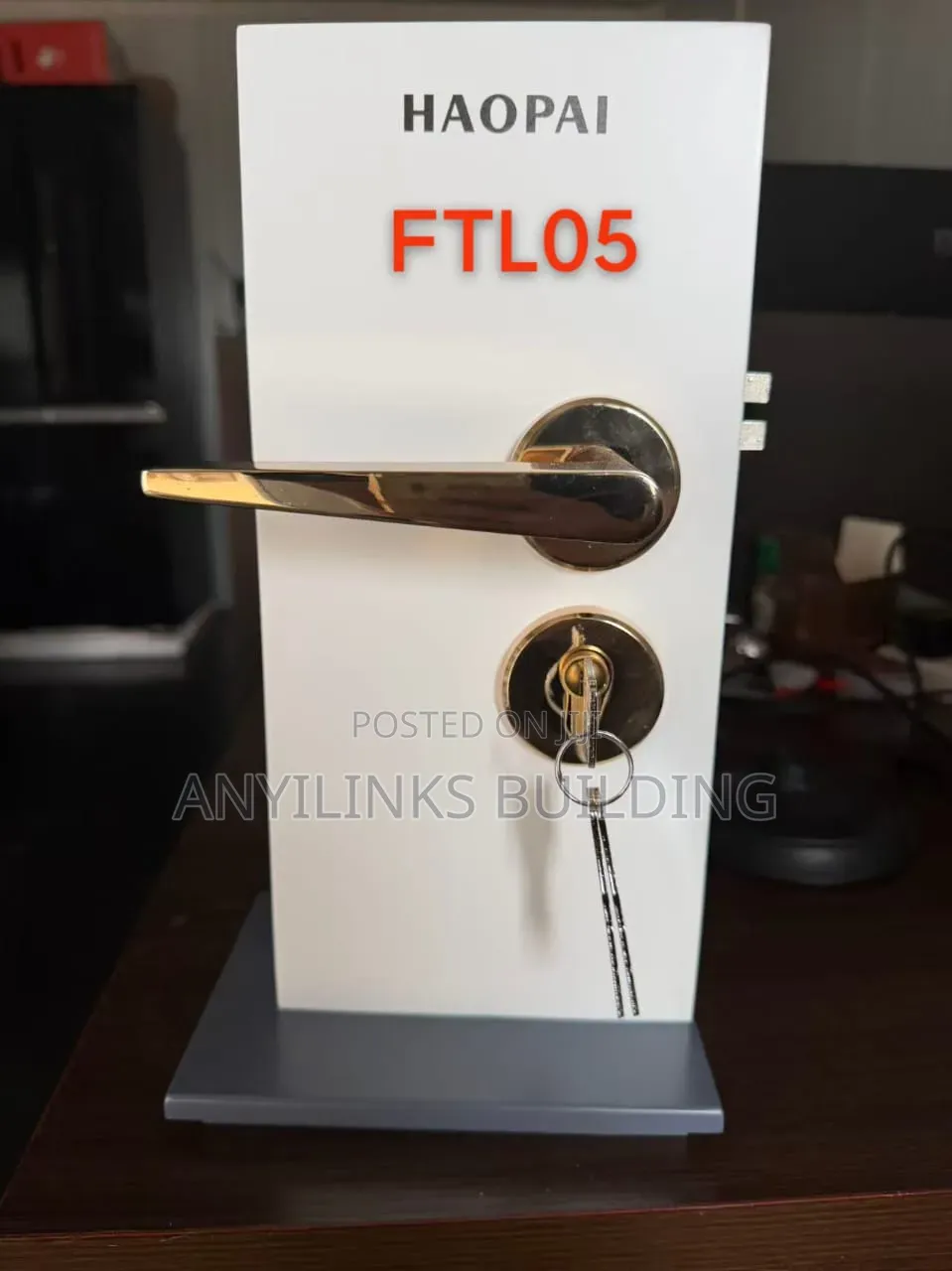 Keys and Handles