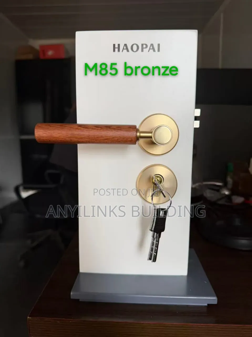 Keys and Handles