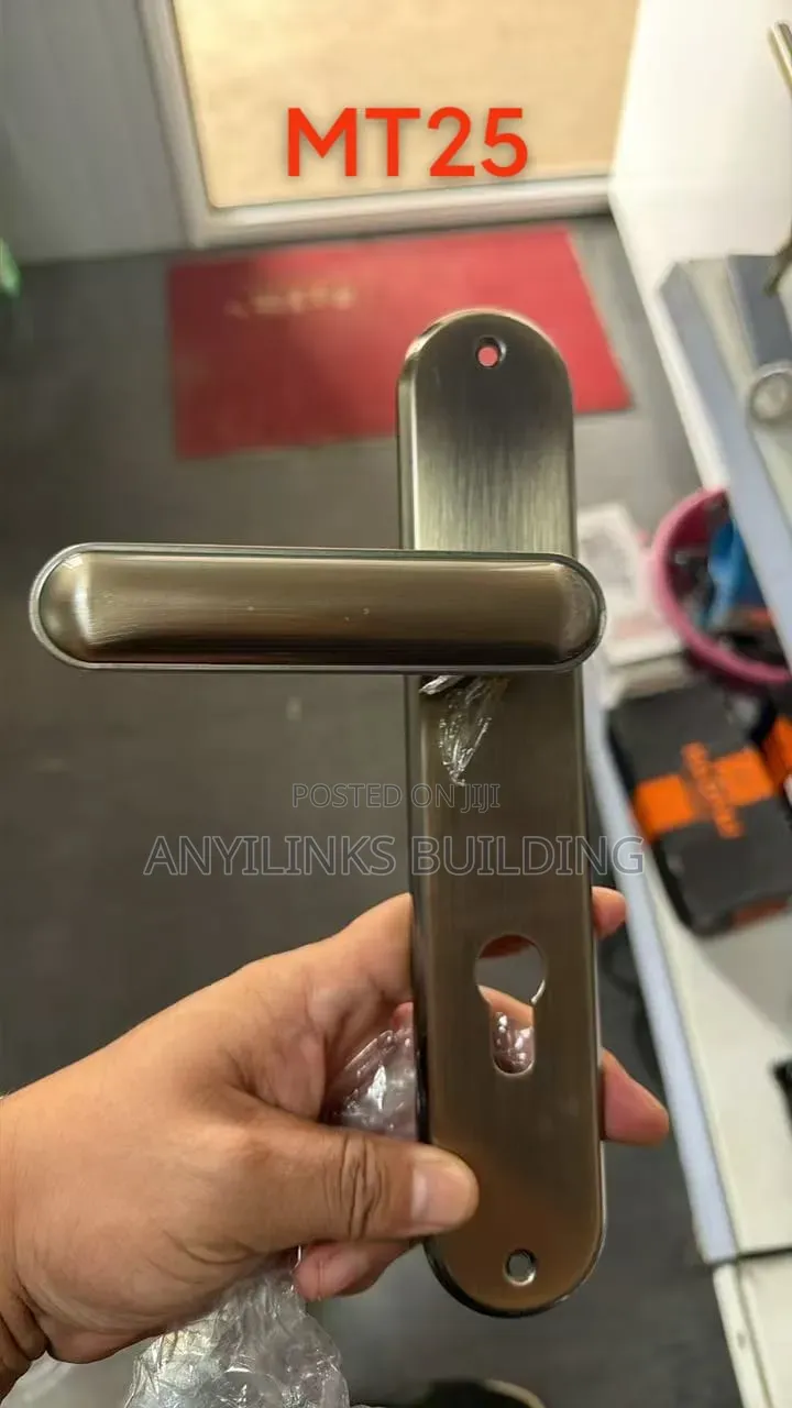 Keys and Handles
