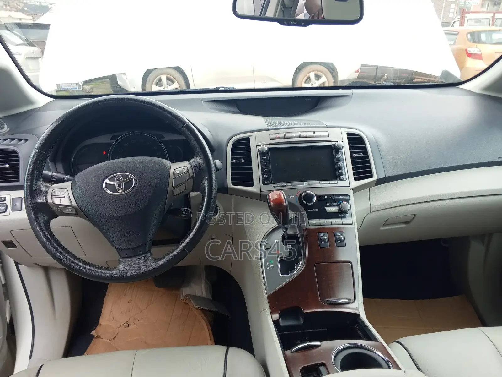 Toyota Venza 2011 White