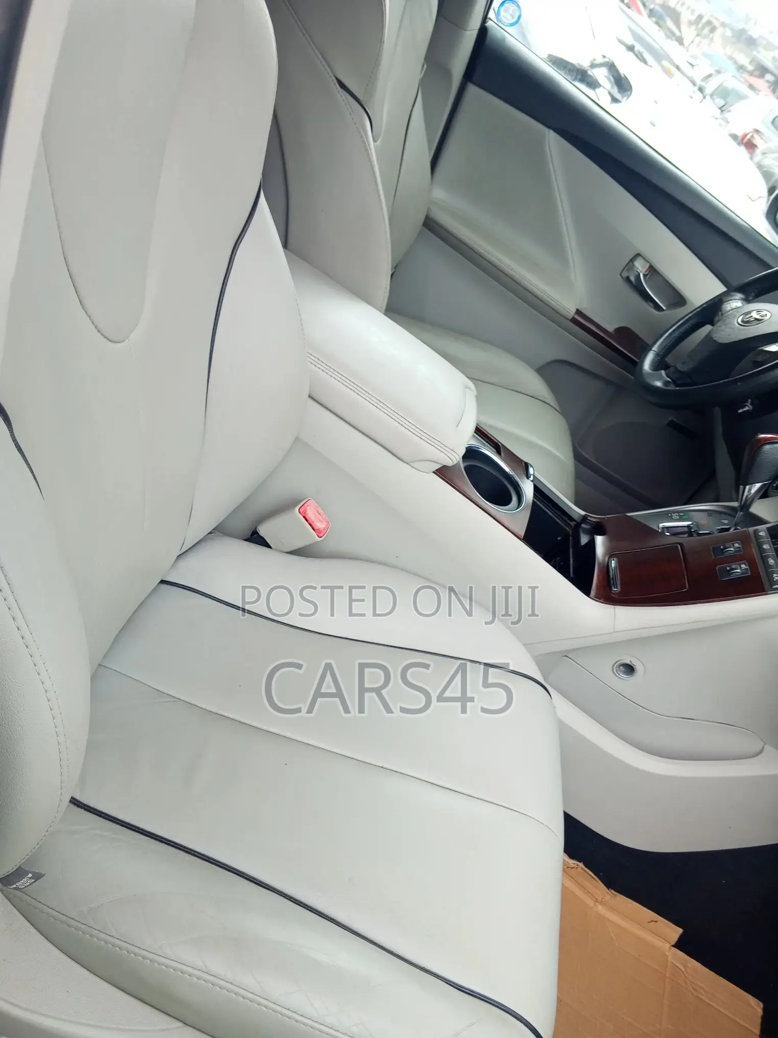 Toyota Venza 2011 White