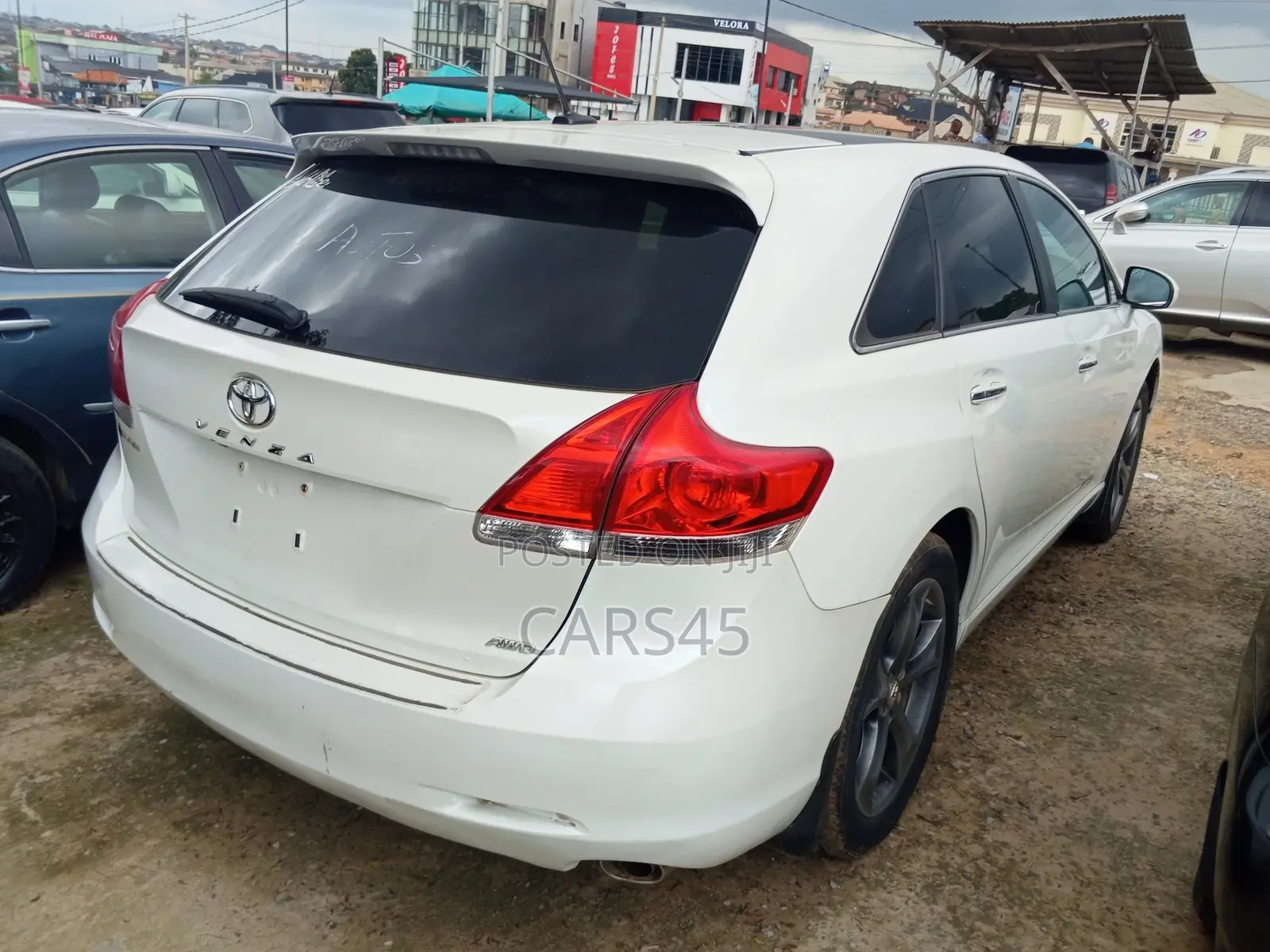 Toyota Venza 2011 White