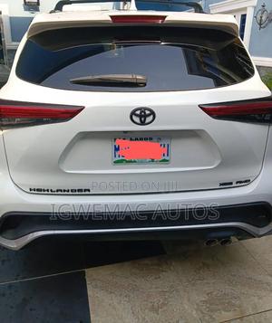 Toyota Highlander XSE AWD 2023 White