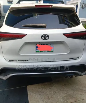 Toyota Highlander XSE AWD 2023 White