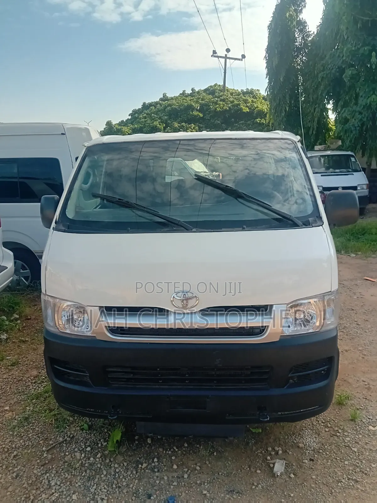 Toyota HiAce 2015 White