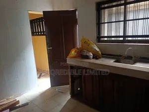 3bdrm Apartment in Diamond Estate, GRA Phase 2 Shangisha for rent