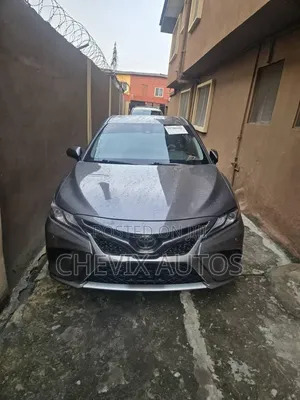 Toyota Camry 2020 Gray