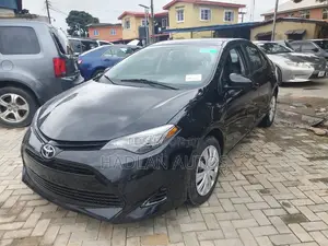 Toyota Corolla LE (1.8L 4cyl 2A) 2018 Black