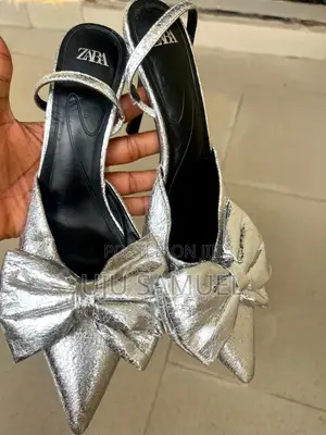 Female Shoe