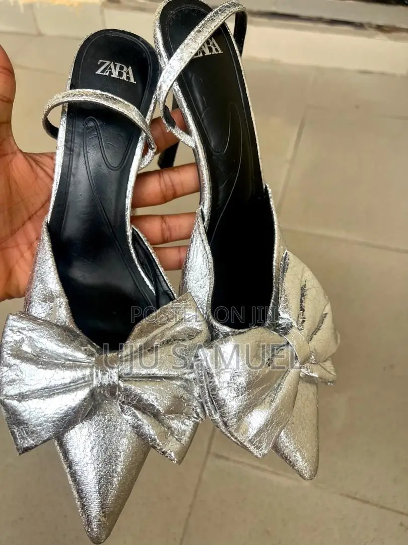 Female Shoe