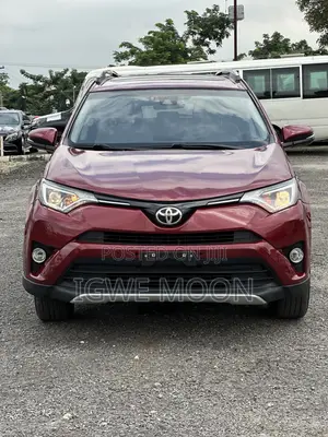 Toyota RAV4 XLE 4dr SUV AWD (2.5L 4cyl 6A) 2018 Maroon
