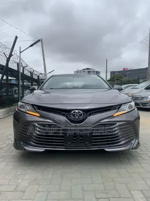 Toyota Camry 2018 Gray