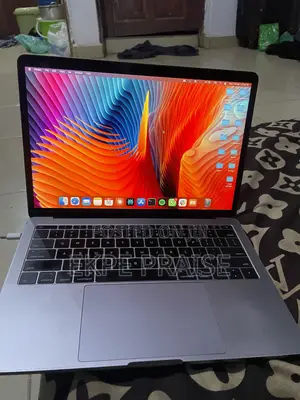 Laptop Apple MacBook Pro 2017 8GB Intel Core i5 SSD 256GB