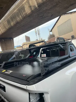 Tacoma 4×4 Retractable Roller Boot Cover Rugged Bar Spoiler