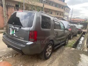 Honda Pilot 2010 Gray