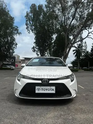 Toyota Corolla 2022 White