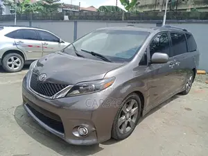Toyota Sienna 2015 Gray