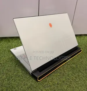 Laptop Alienware M17 R3 32GB Intel Core i7 SSD 512GB