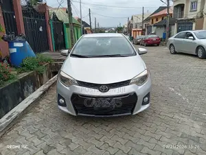 Toyota Corolla 2016 Silver