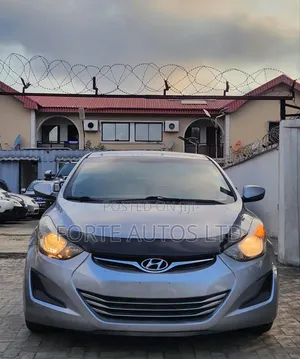 Hyundai Elantra Limited 4dr Sedan (1.8L 4cyl 6A) 2014 Gray