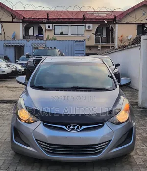 Hyundai Elantra Limited 4dr Sedan (1.8L 4cyl 6A) 2014 Gray