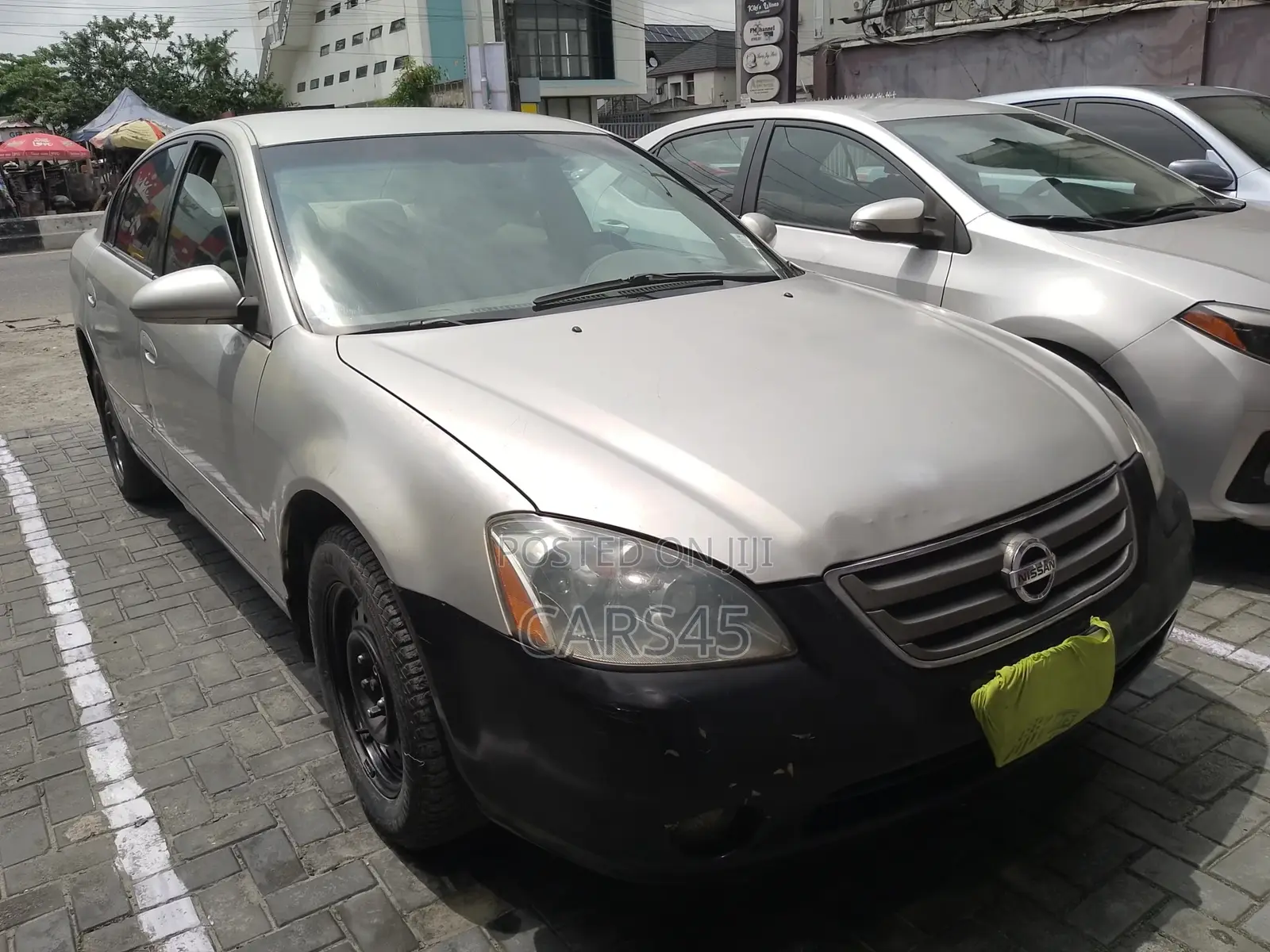 Nissan Altima 2002 Silver