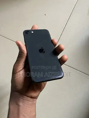 Apple iPhone SE (2020) 64 GB Blue