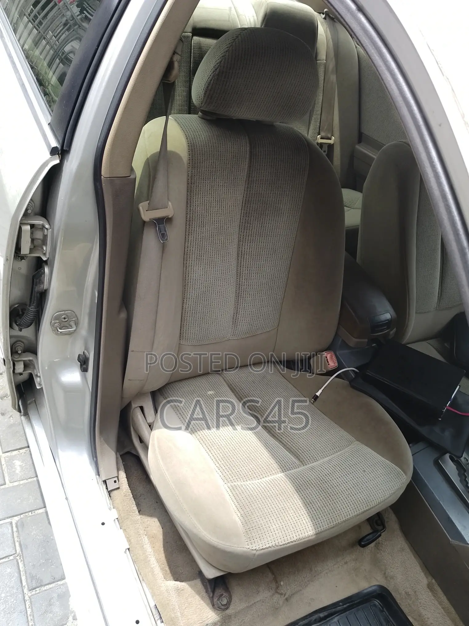 Nissan Altima 2002 Silver