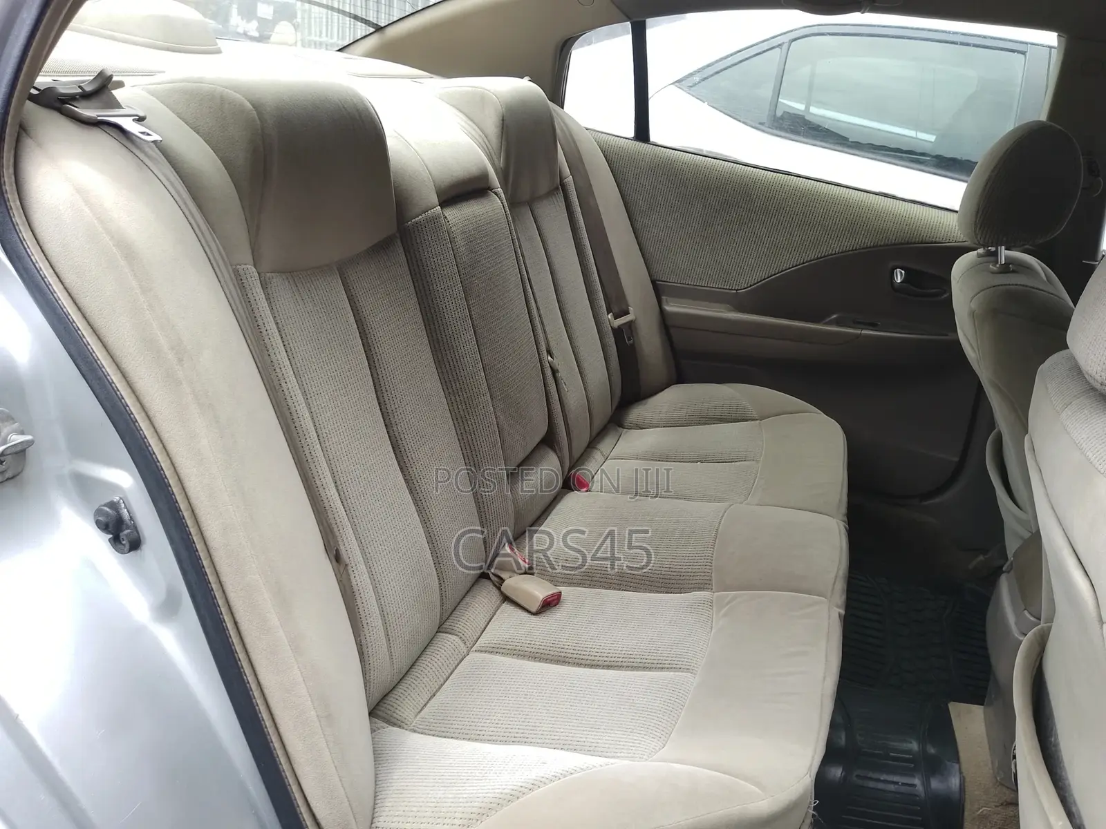 Nissan Altima 2002 Silver