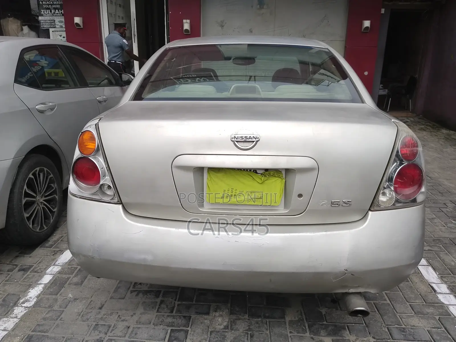Nissan Altima 2002 Silver