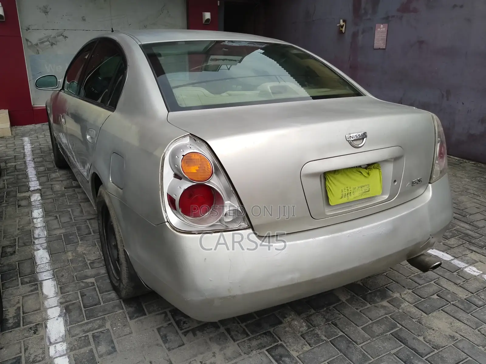 Nissan Altima 2002 Silver