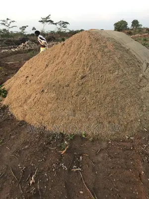 Full 30tons of Sharp Sand