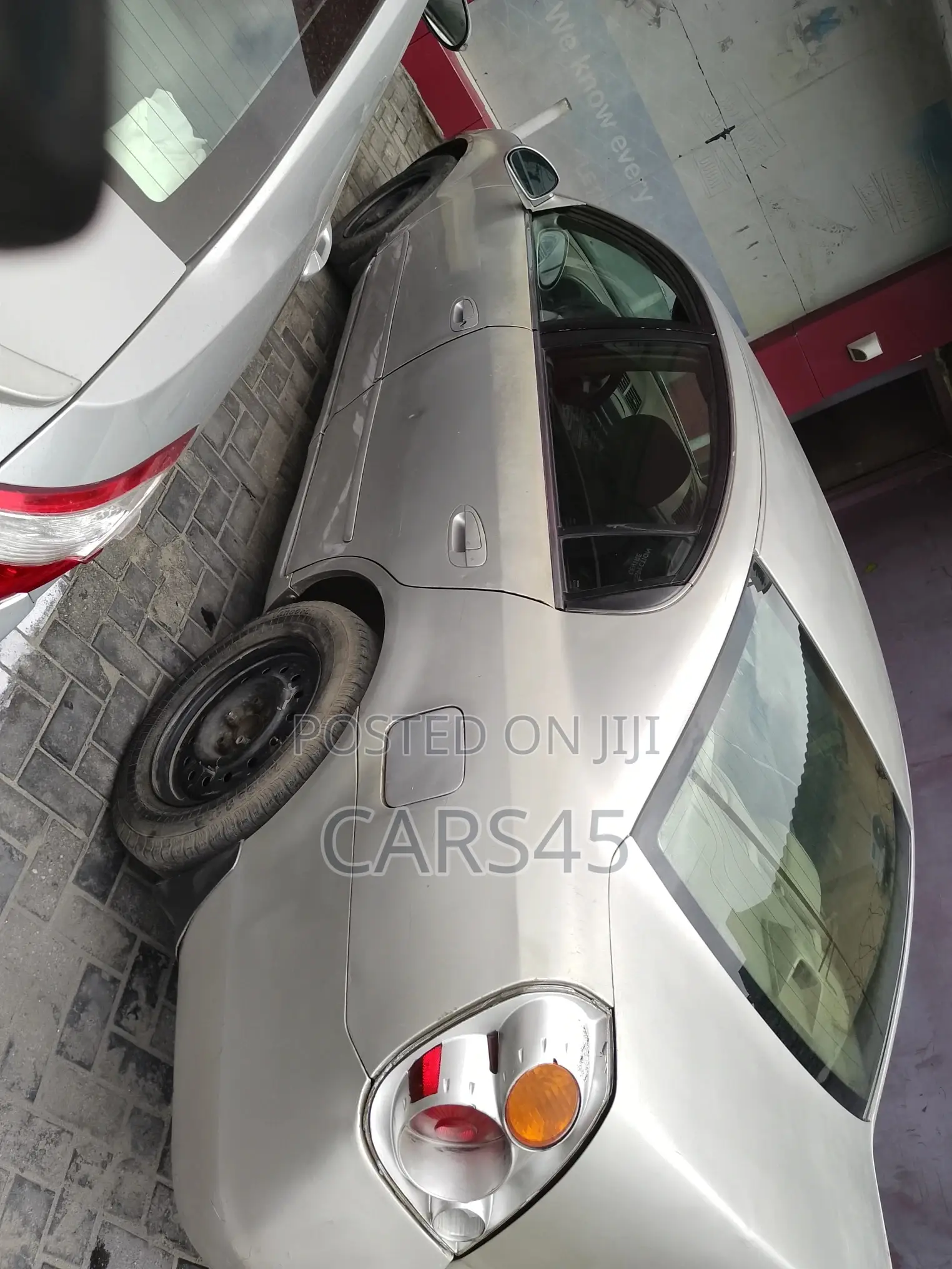 Nissan Altima 2002 Silver