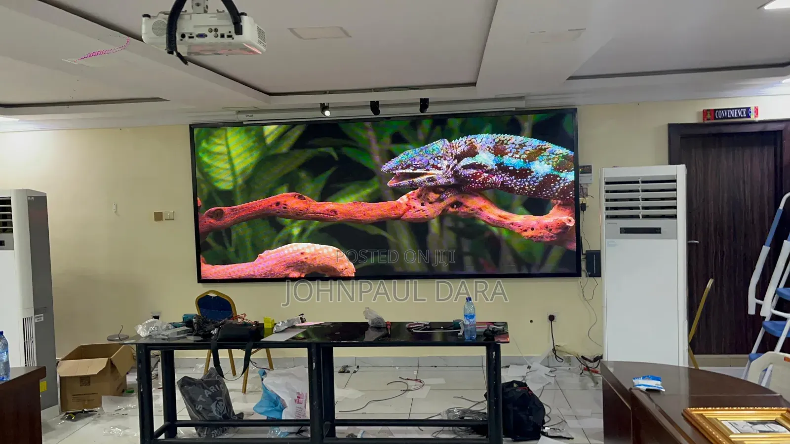 Office Screen