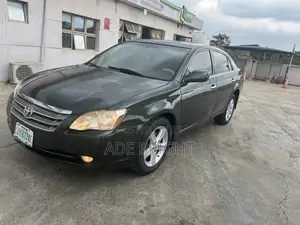 Toyota Avalon Limited Sedan FWD (3.5L 6cyl 6A) 2008 Green