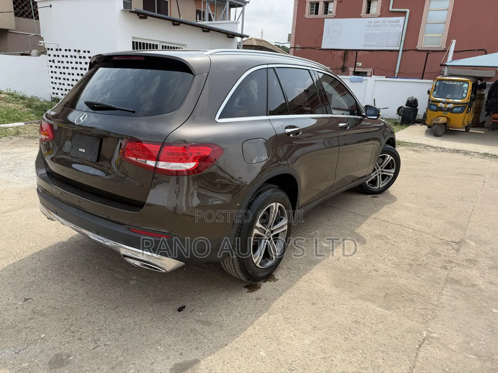 Mercedes-Benz GLC-Class 2016 Brown