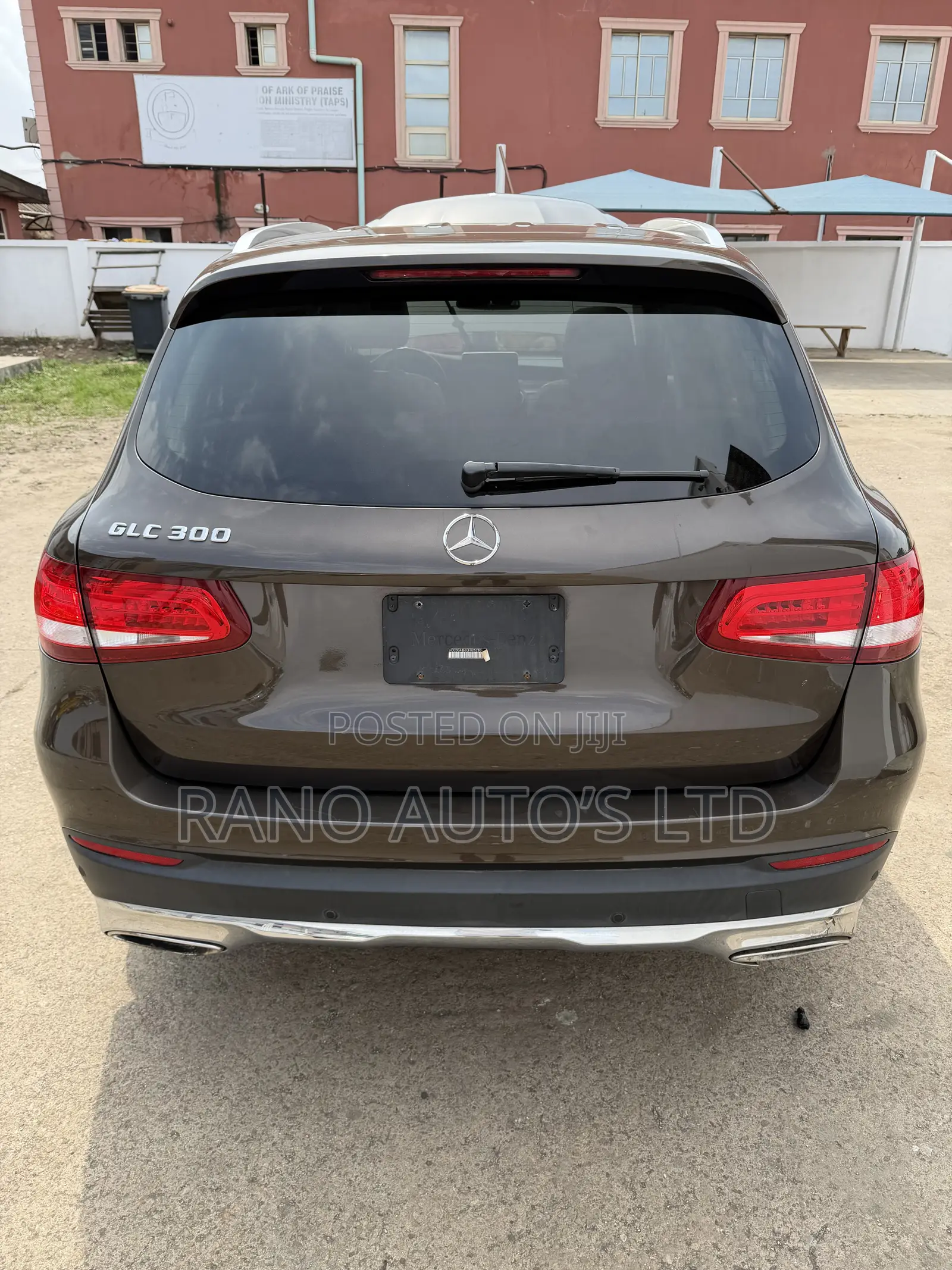 Mercedes-Benz GLC-Class 2016 Brown
